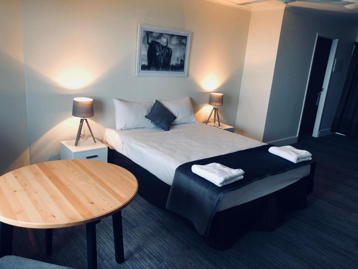 Tranquil Park Motel Maleny Bagian luar foto