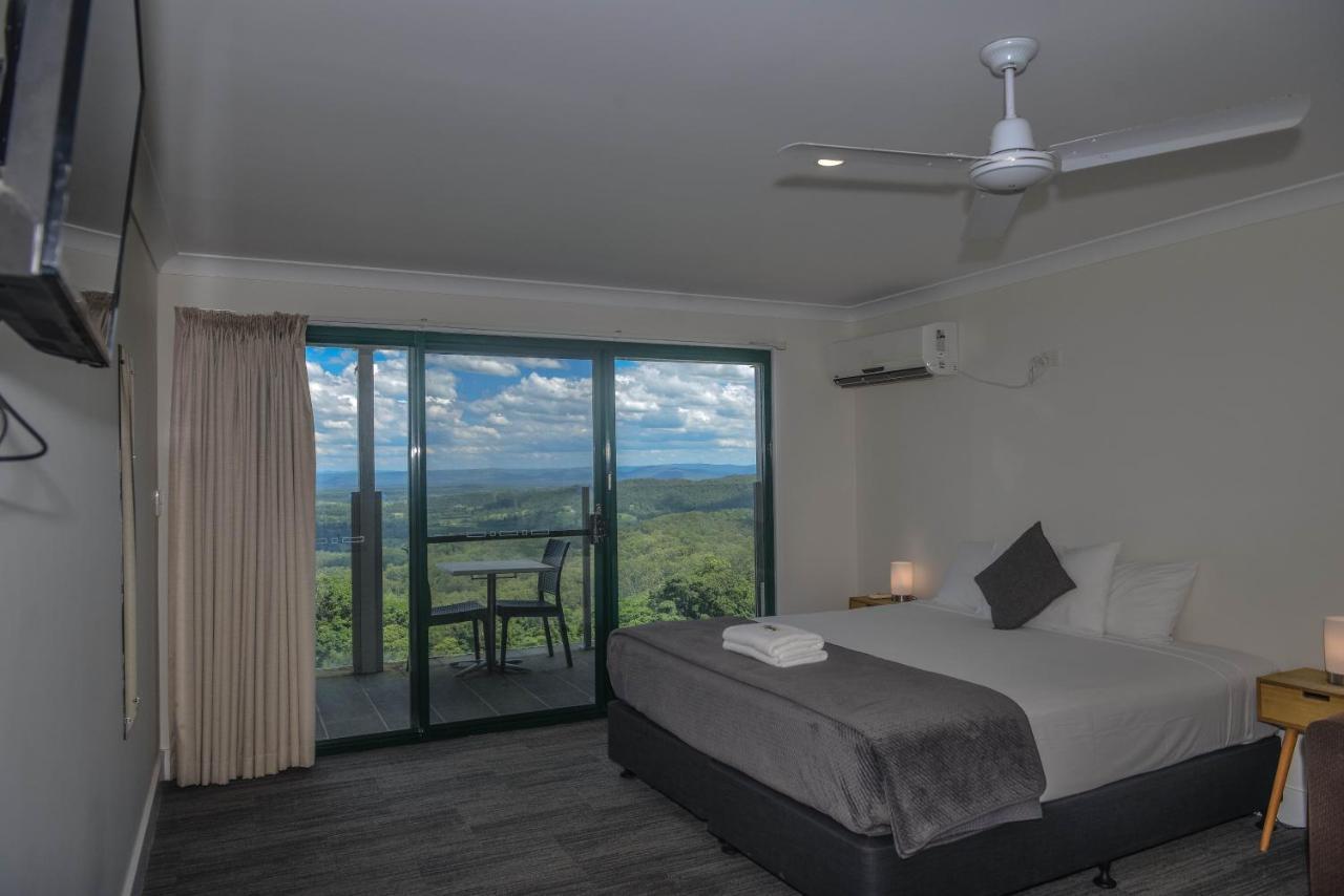 Tranquil Park Motel Maleny Bagian luar foto