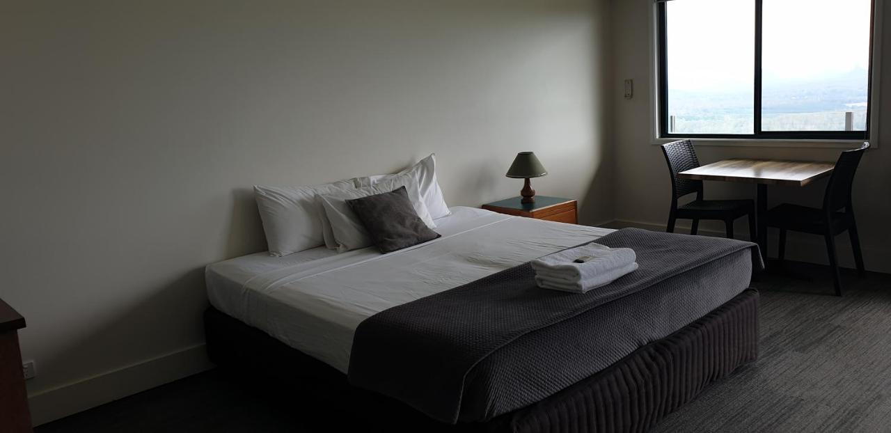 Tranquil Park Motel Maleny Bagian luar foto