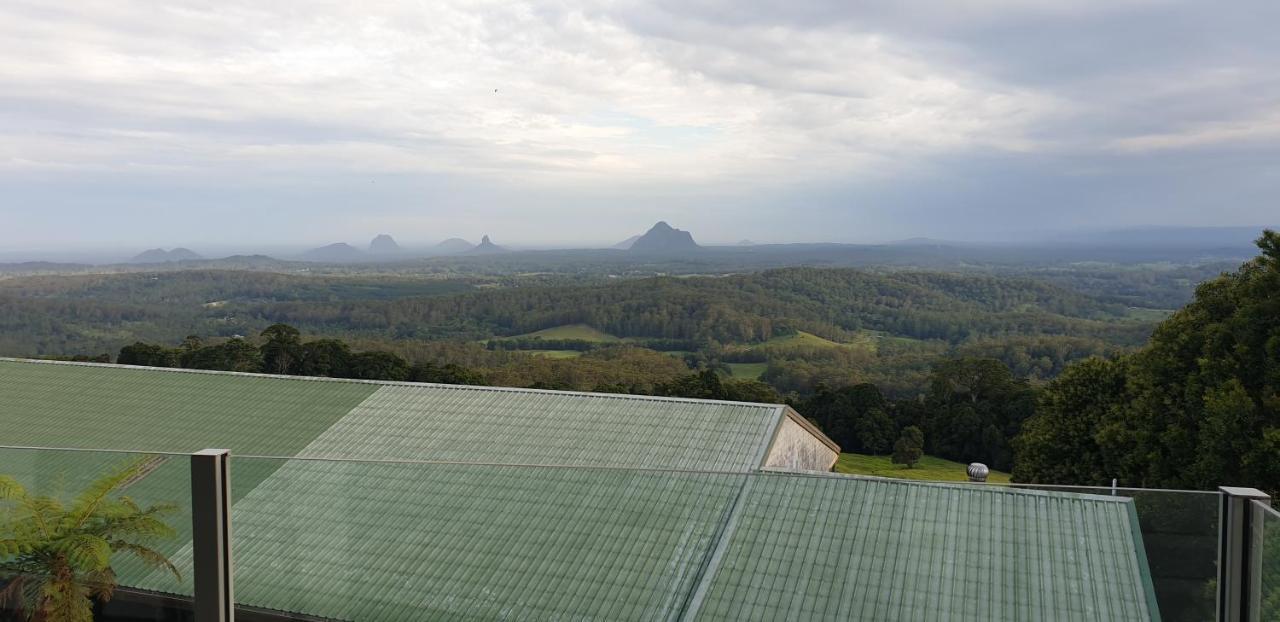 Tranquil Park Motel Maleny Bagian luar foto