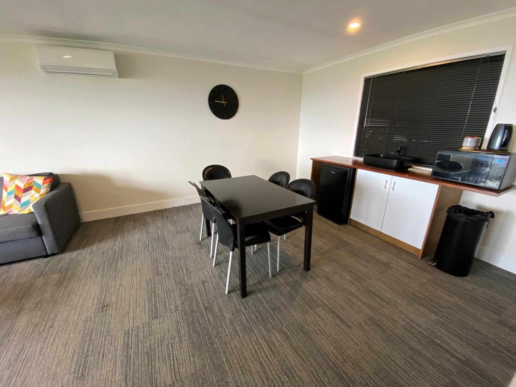 Tranquil Park Motel Maleny Bagian luar foto