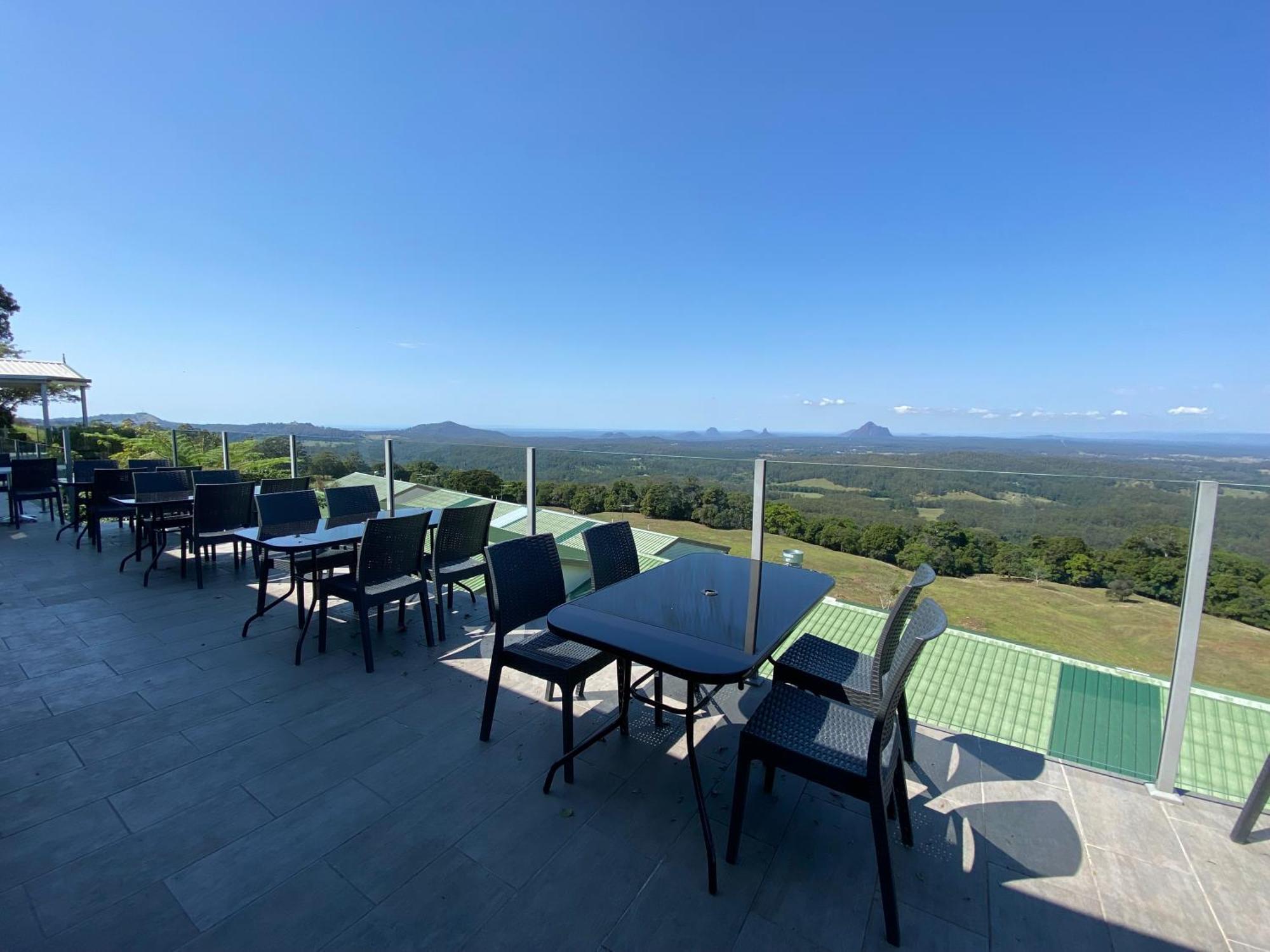 Tranquil Park Motel Maleny Bagian luar foto