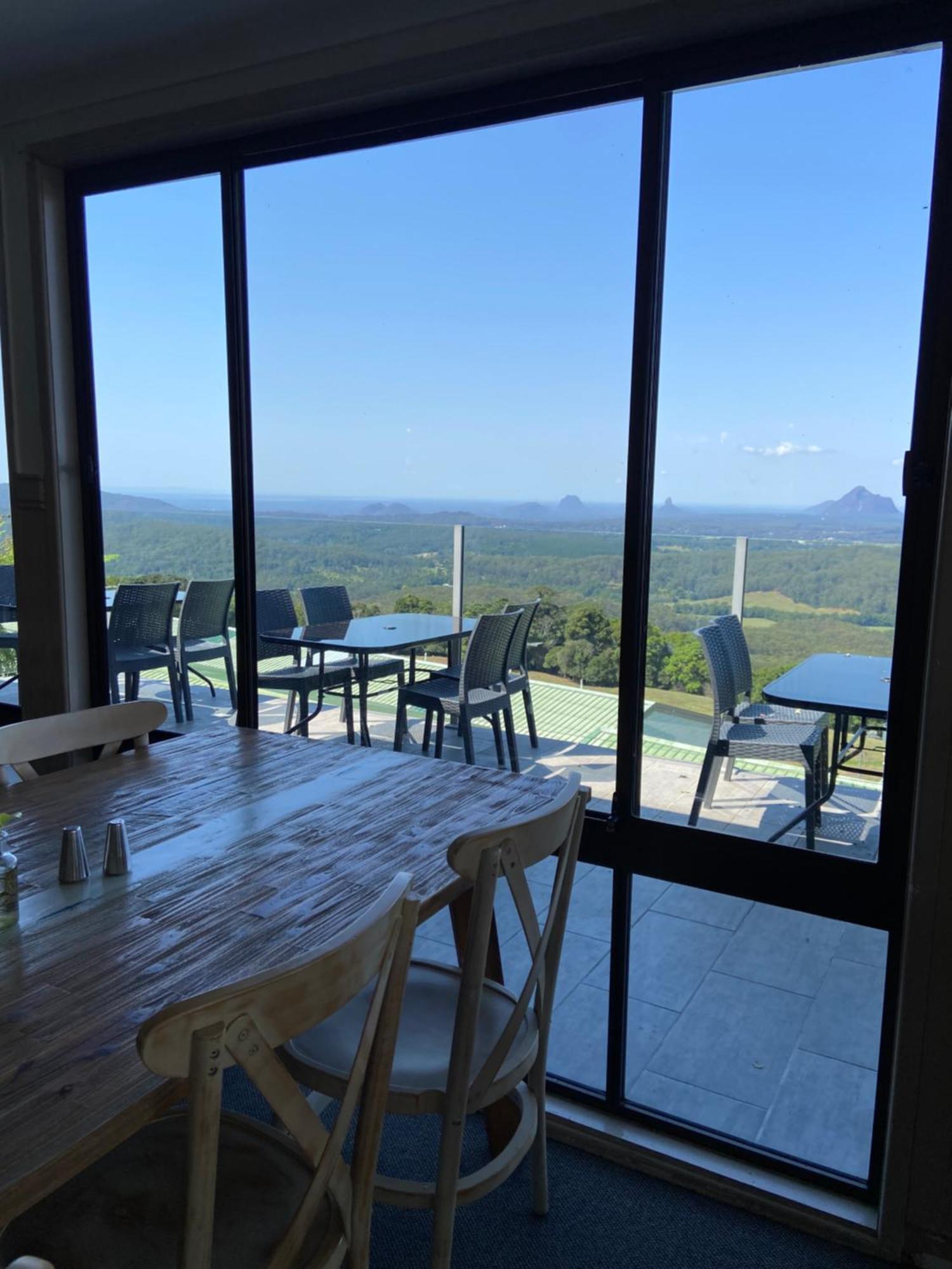 Tranquil Park Motel Maleny Bagian luar foto