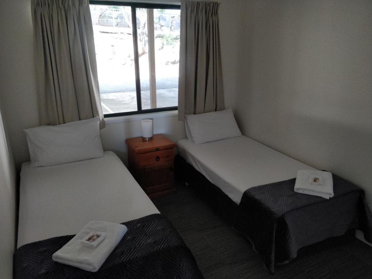 Tranquil Park Motel Maleny Bagian luar foto
