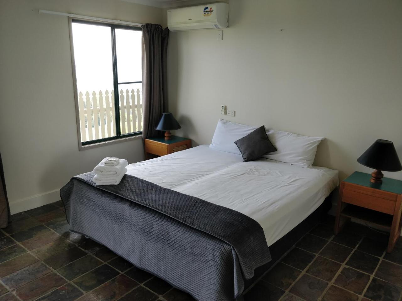 Tranquil Park Motel Maleny Bagian luar foto